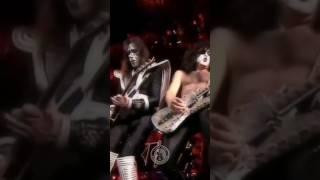 The Main Guitarist Becomes a Memory | #kiss #acefrehley #ace #rock #rocknroll #live #80s #fyp