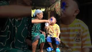 Monyong seperti bebek#grandma#kiss#duck #shorts#feedshorts