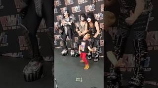photo session of the band kiss before Ace frehley #acefrehley #paulstanley #kiss #legend #deepriff