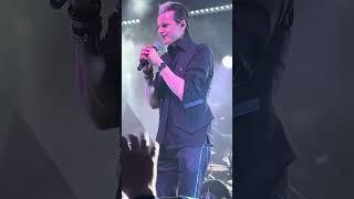 Copycat sempre rende velos momentos no palco ❤️#Lacrimosa #copycat