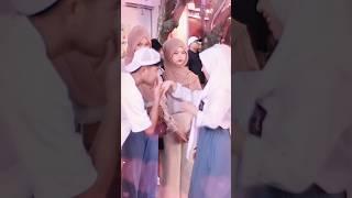 Kiss tangan romantis